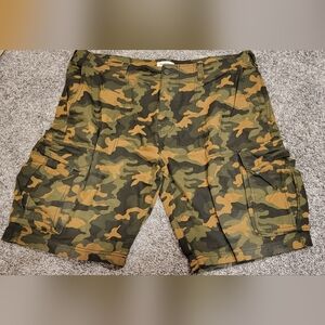 Goodfellow & Co Camo Shorts Size 40 Waist